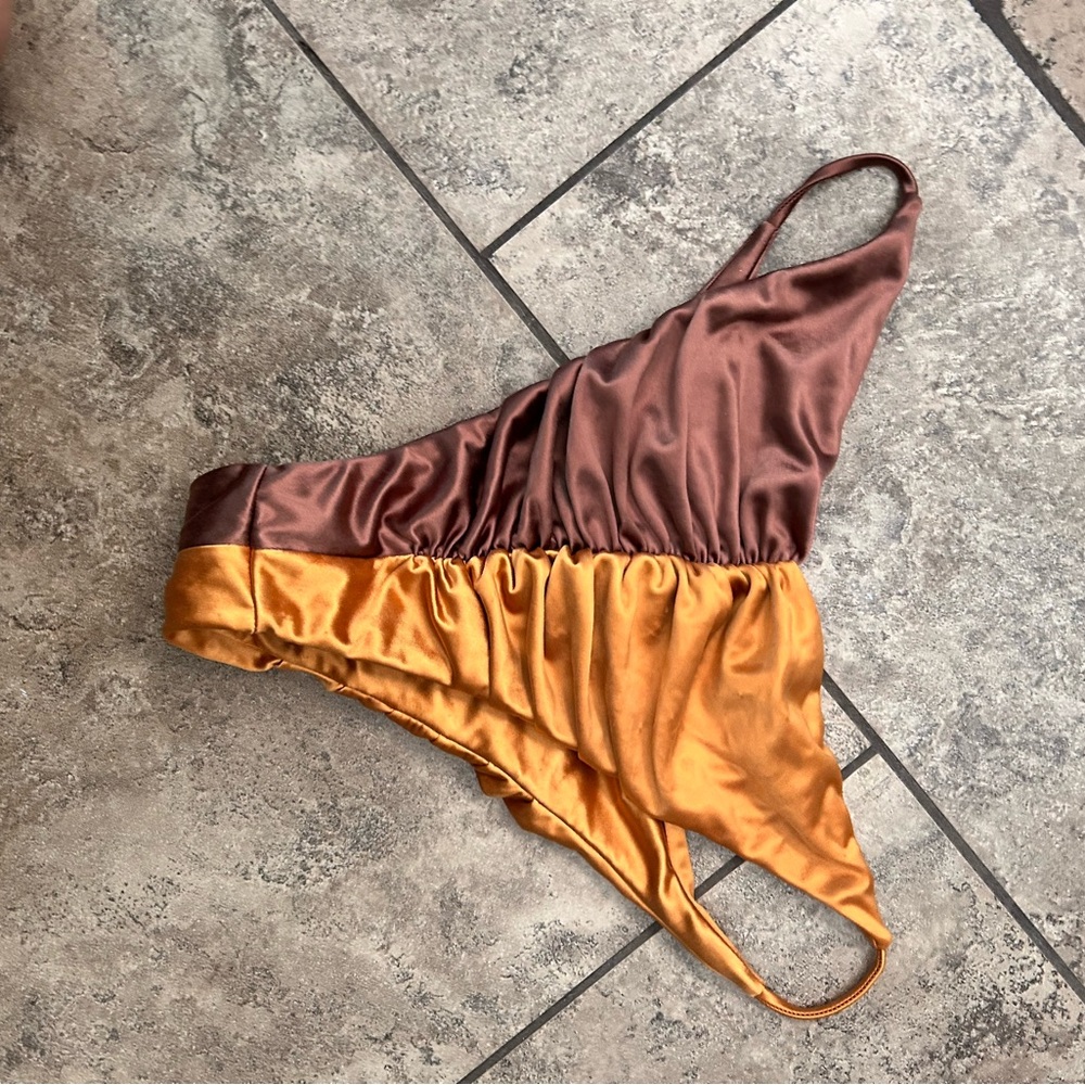 Isa Boulder Bikini Bottom - Picture 3 of 3